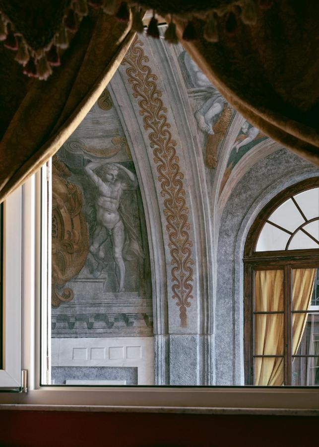 Отель Carafa Di Maddaloni Residenza Di Charme Неаполь Экстерьер фото