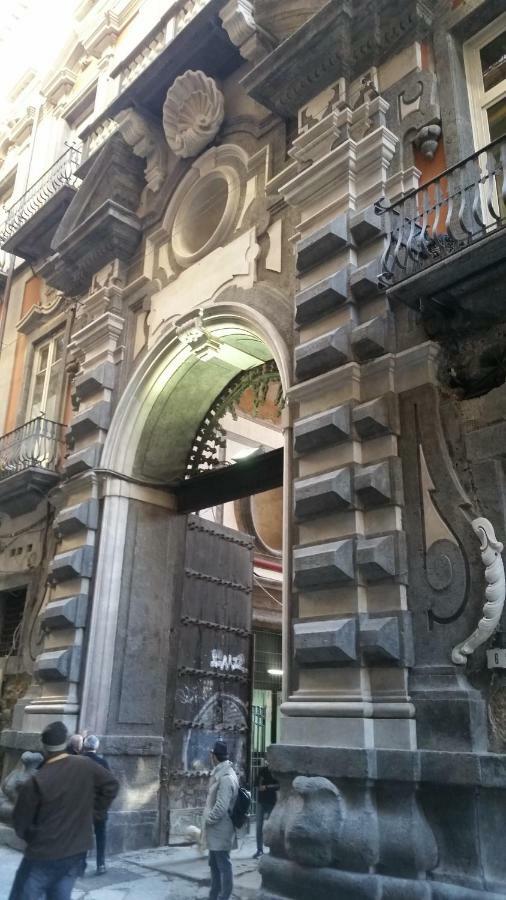 Отель Carafa Di Maddaloni By Enjoy Napoli Экстерьер фото